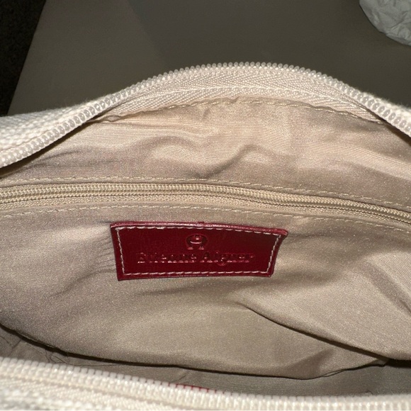 Etienne Aigner Elegant Cream and Red Shoulder Bag - Picture 8 of 9